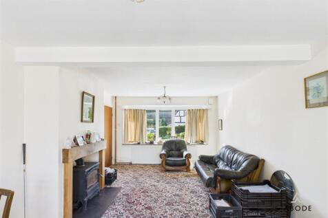 CAM02696G0-PR0683-STILL009.jpg