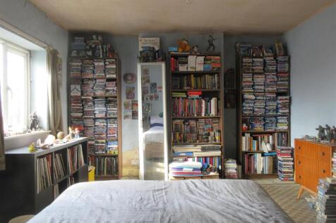 7 Hartshorne Road Front Bedroom 2.jpg