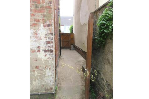 7 Hartshorne Rd Entry (adusted).jpg