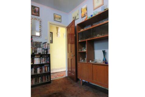 7 Hartshorne Rd Living Room 7 (adusted).jpg