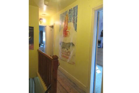 7 Hartshorne Rd Landing 3 (adusted).jpg