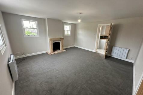 Lounge 3.jpg