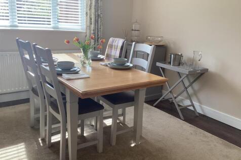 Dining Room.jpg
