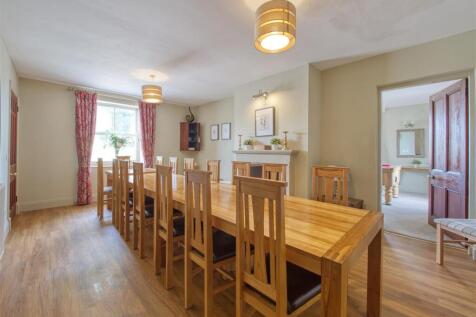 Dining Room.jpg