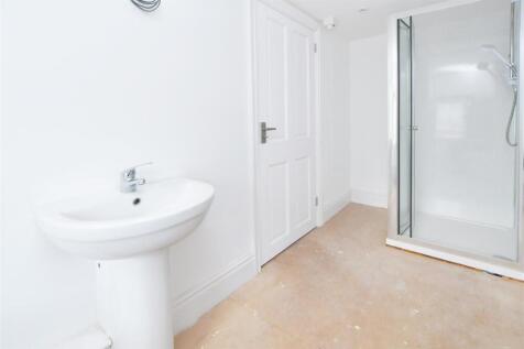 Flat 1 (2).JPG