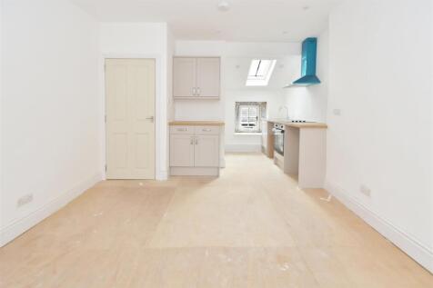 Flat 2 (6).JPG