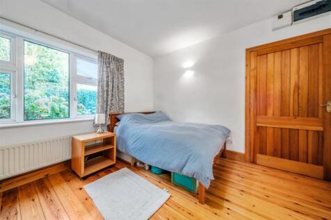 49 Station road-3.jpg