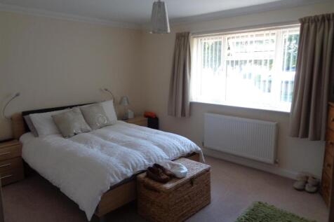 Main bedroom.JPG