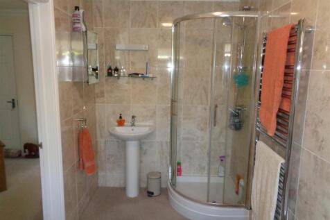 Bathroom shower.JPG