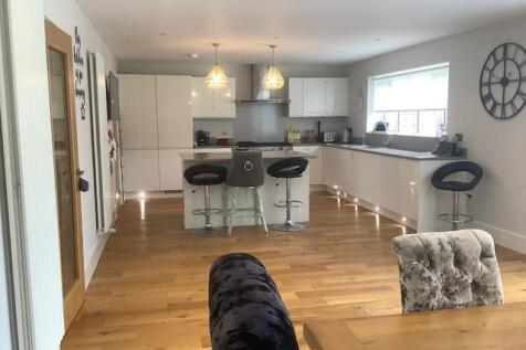Kitchen from table.jpg