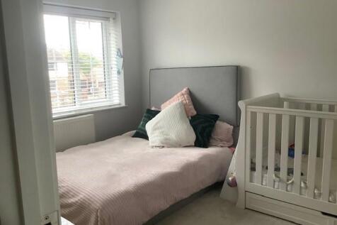 Bed 3.jpg