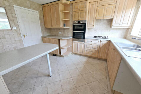 Kitchen (2)