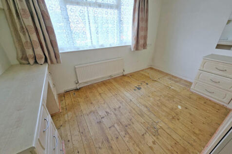 2nd Bedroom (1)