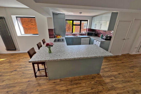 Kitchen (2)