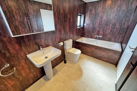 Bathroom (4)