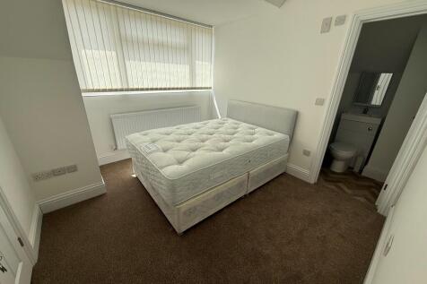 Main Room 2
