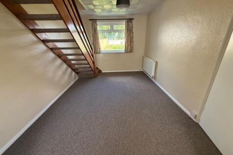 LIVING ROOM 3
