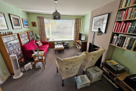 Living room (2)