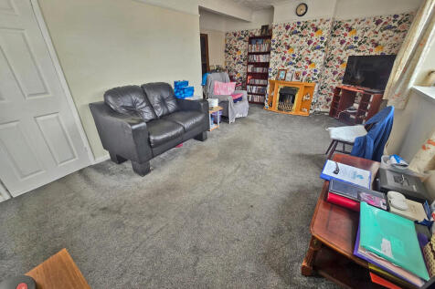 Living room (2)