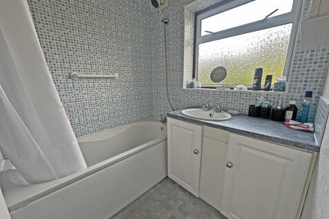 Bathroom (2)