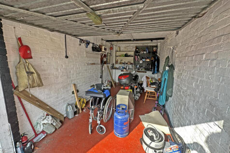 Garage (2)