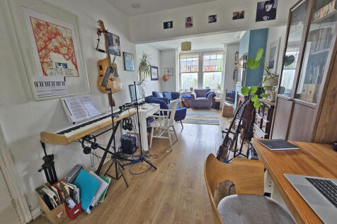 Living room (1)