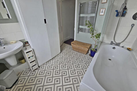 Bathroom (2)