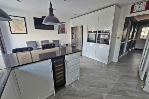 Kitchen - Diner (...