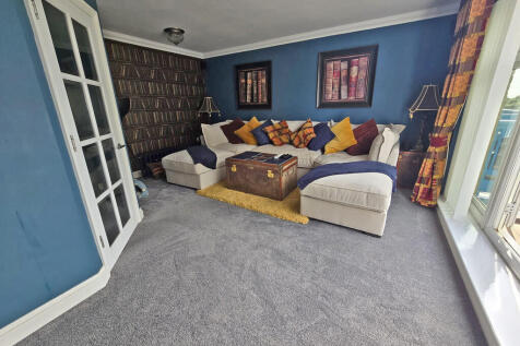 Living room (2)