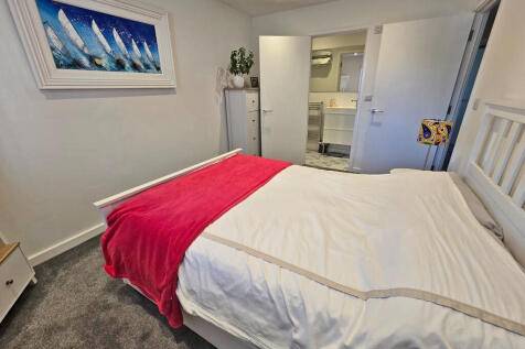 Second bedroom (3...