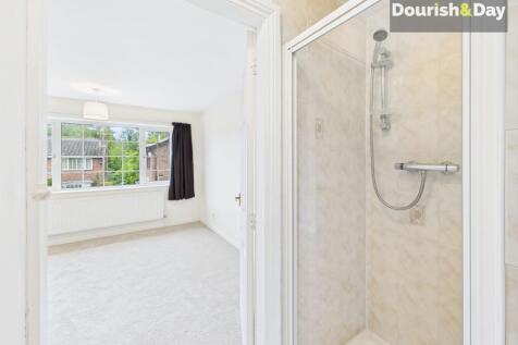 Ensuite/Dressing Room