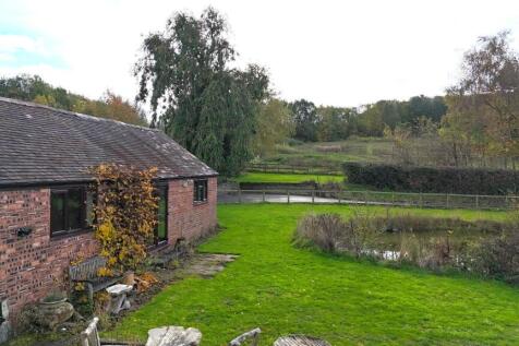 Studio Barn &amp; Lake