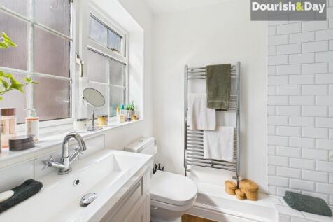 Master Ensuite