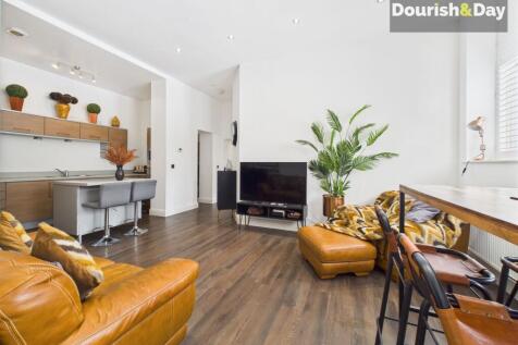 Kitchen / Living Room