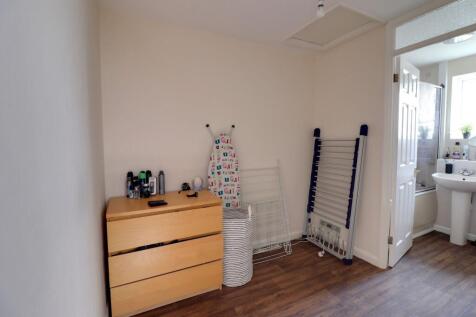 Dressing Area/Study Space