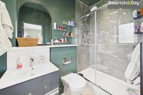 Master Ensuite