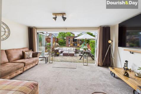 Living Room Bi-fold Doors