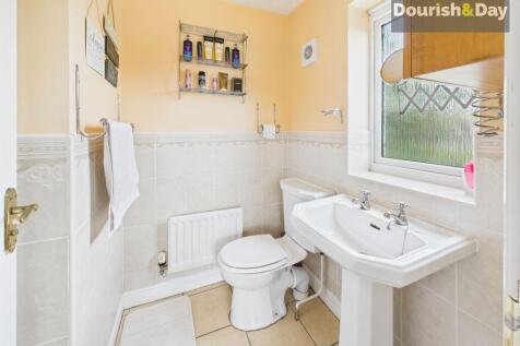 Bedroom Two En-suite
