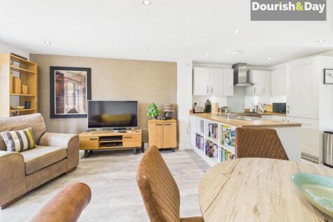 Open Kitchen / Living Diner