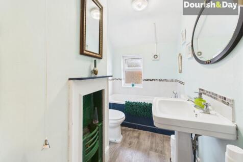 Upstairs Bathroom