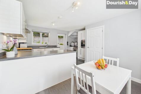 Open Plan Kitchen / Diner