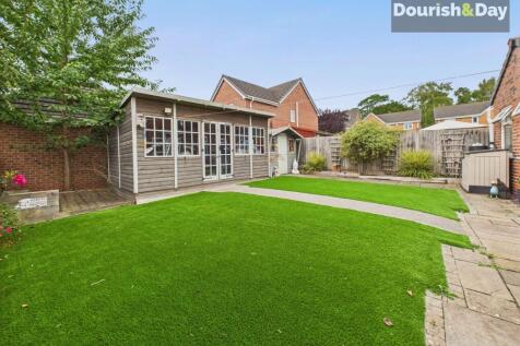 Artificial Lawned Garden