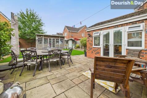 Rear Garden Patio