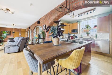 Living / Dining Room