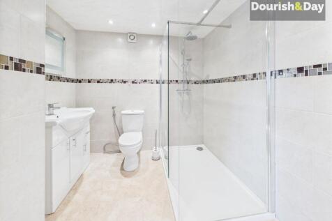 Bed One - En-Suite