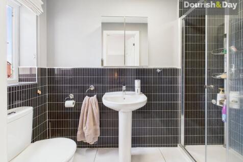 Bed One En-Suite