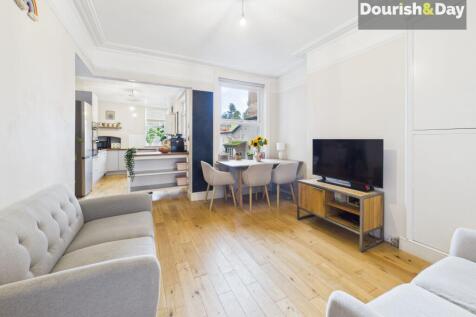 Open Plan Kitchen / Lounge / Diner