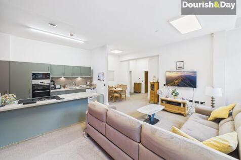 Open Plan Kitchen / Living Diner