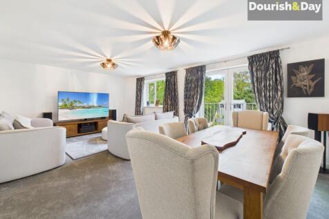 Living / Dining Room