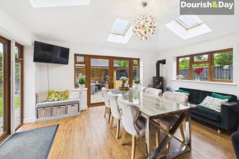 Open Plan Dining Area